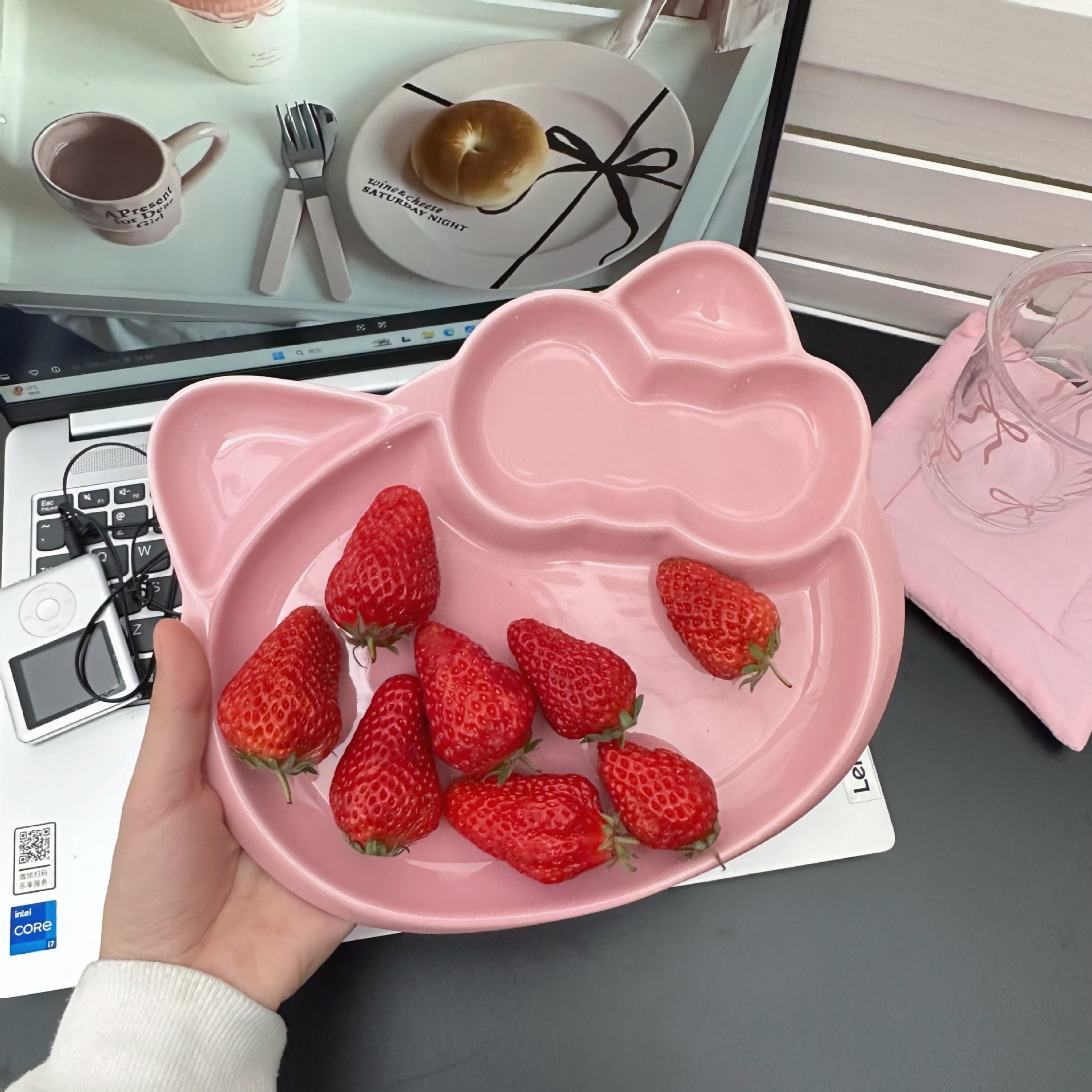 Cute cartoon cat ceramic creative compartments tableware, high appearance level, breakfast fruit salad pose, irregular plates pic 3