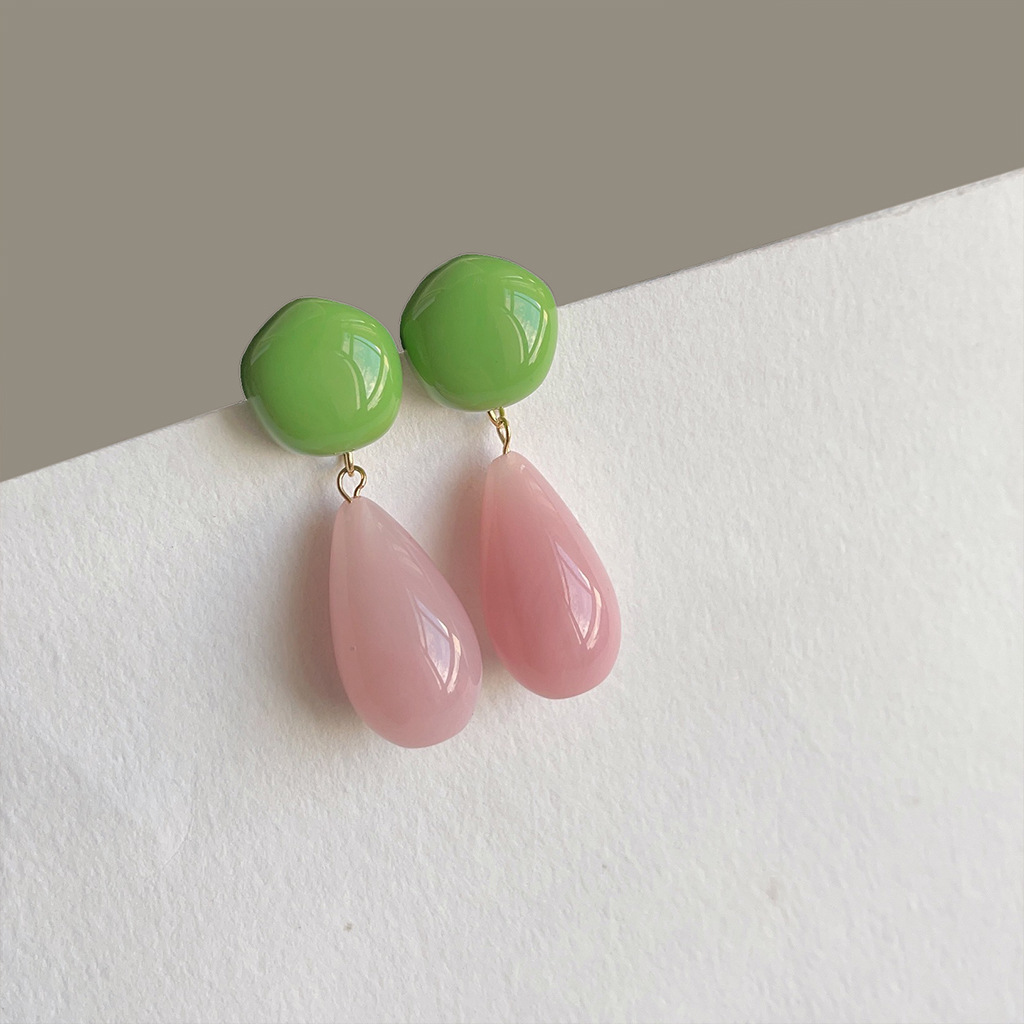 New Chinese-style teardrop-shaped color-blocking earrings, fresh peach pink and green, retro Hong Kong style, high-end, exaggerated large earrings for women pic 3