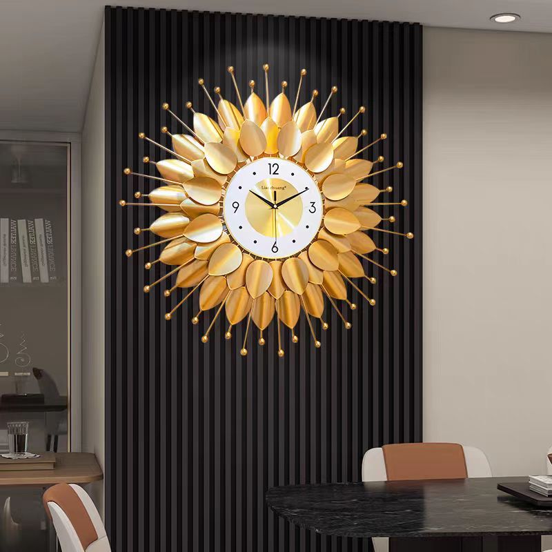 New Chinese-style wall clock for home use in the living room, fashionable European-style silent and creative peacock decorative clock, wall-mounted phoenix watch pic 9