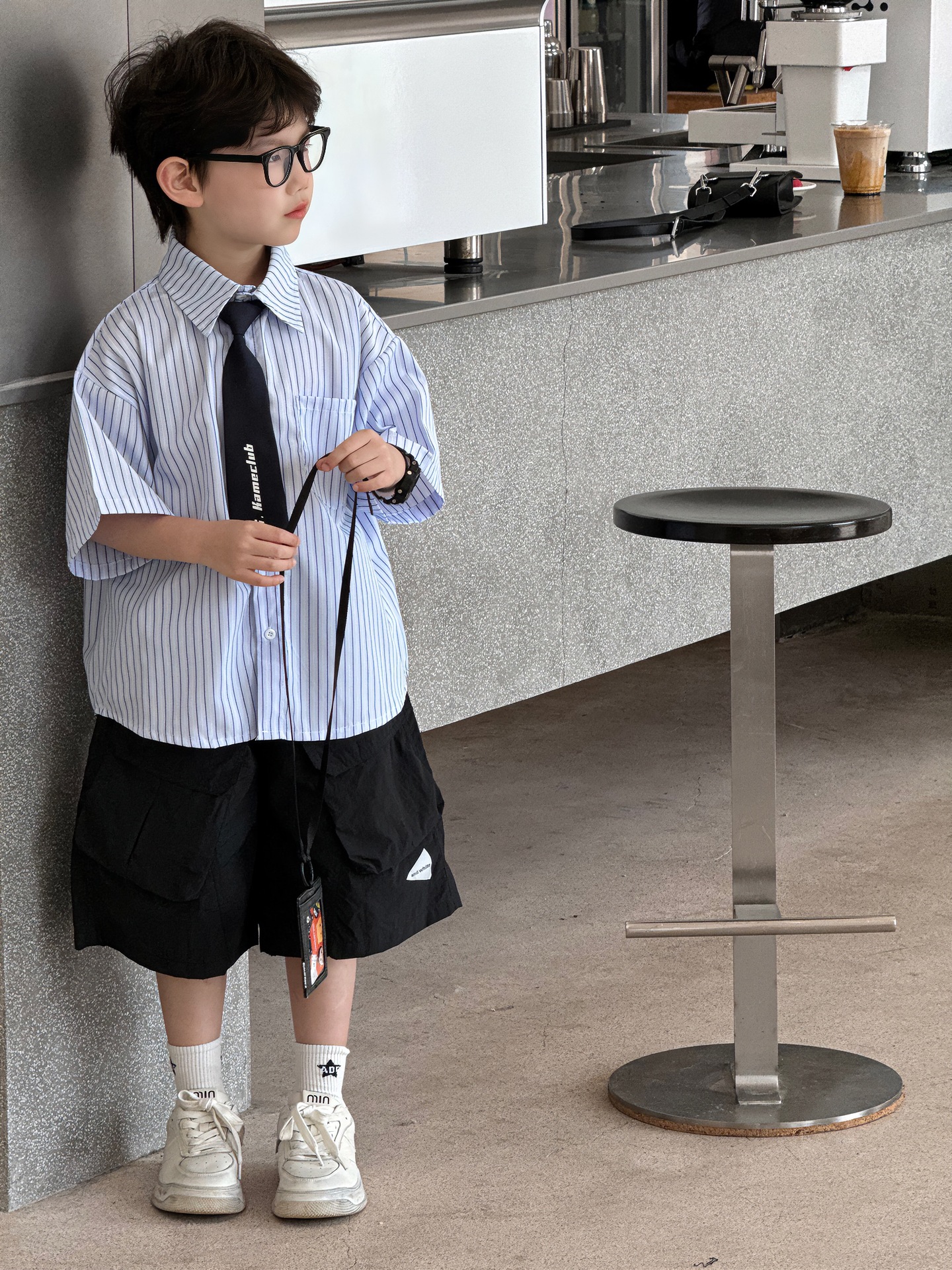 泰如2025夏季新款韩版男童时尚百搭学院风条纹衬衫短袖儿童上衣潮详情6