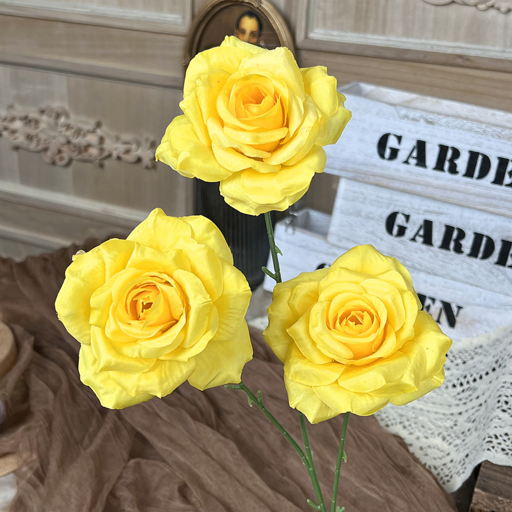 仿真钻石玫瑰假花人造花成品婚庆用花地排造景花高级感客厅插花束详情17