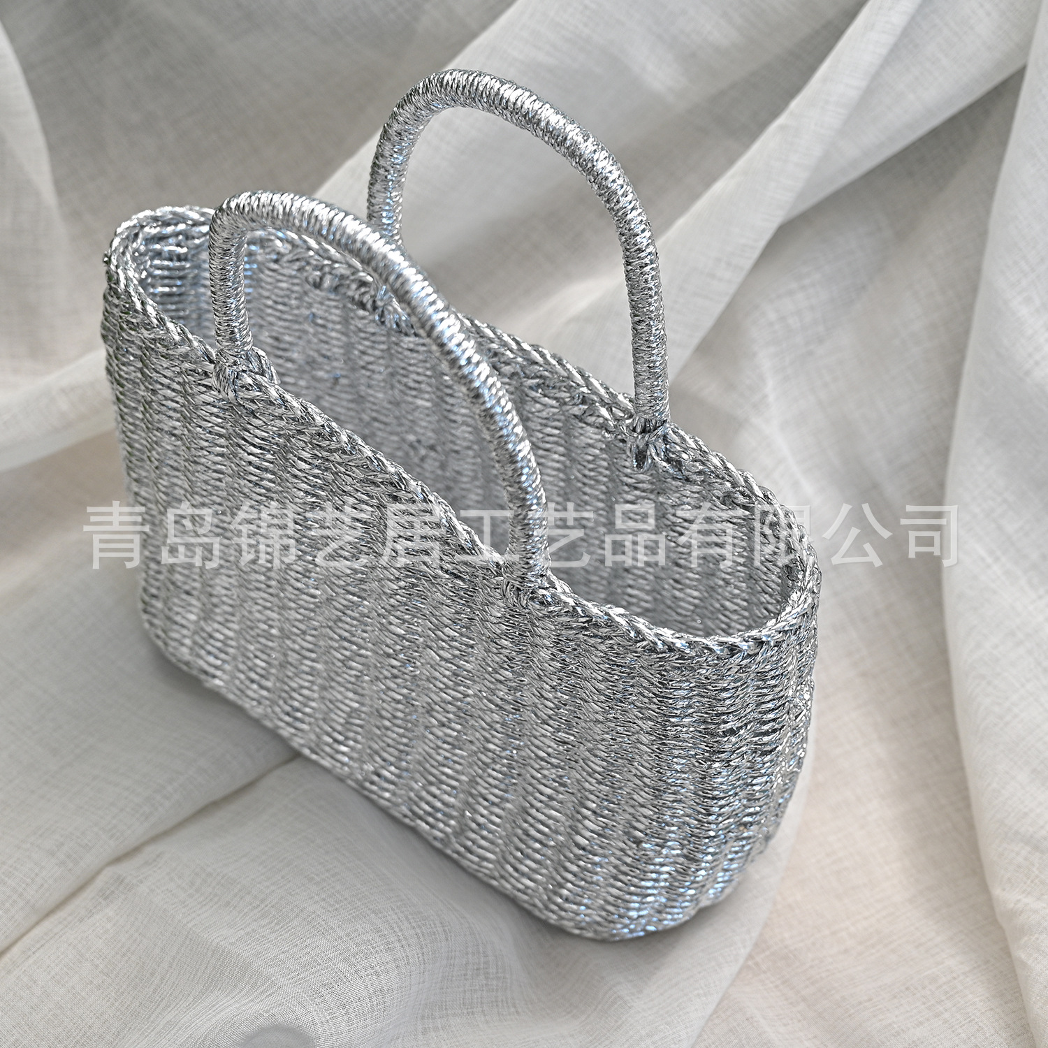 银色休闲手工编织包 时尚包编织包女款购物旅游手提包腋下包简约详情2