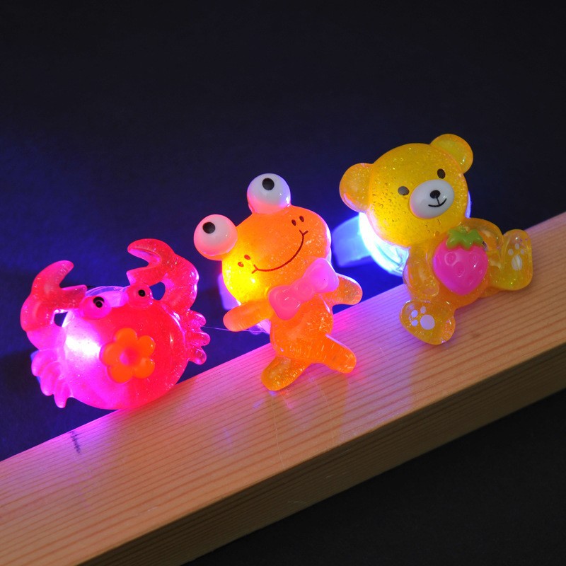 儿童亚克力发光戒指  发光手指灯led闪光儿童戒指玩具地推于具详情12