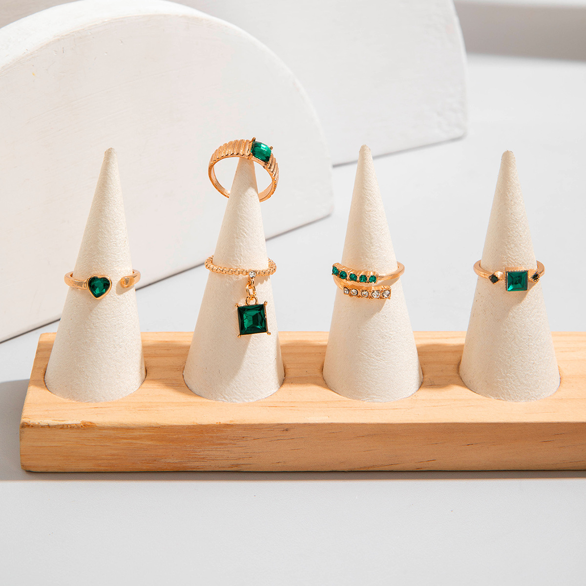 欧美流行饰品戒指手饰 蛇形爱心仿绿宝石镶钻ins风五件套戒指女详情67