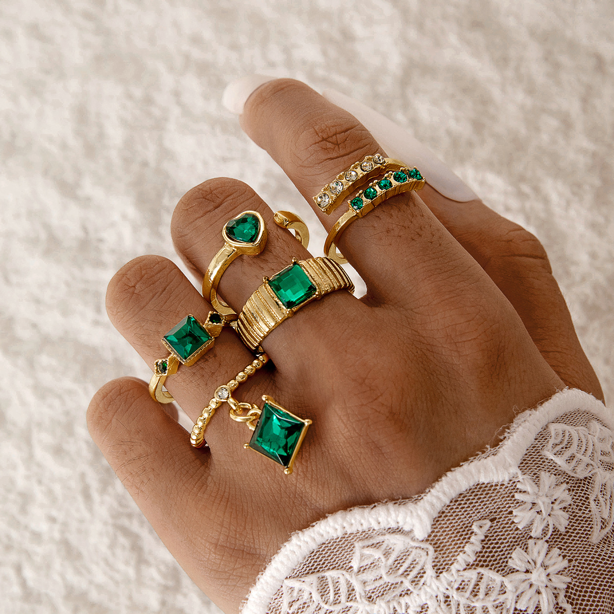 欧美跨境复古金属仿祖母绿镶钻戒指套装设计感爱心蛇形戒指套装女详情8