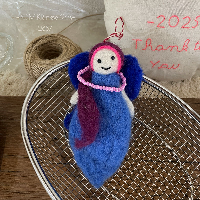 Handmade felt dolls, wool felt accessories, felt cloth ornaments, felt bags, felt rooms, creative handicraft materials pic 7
