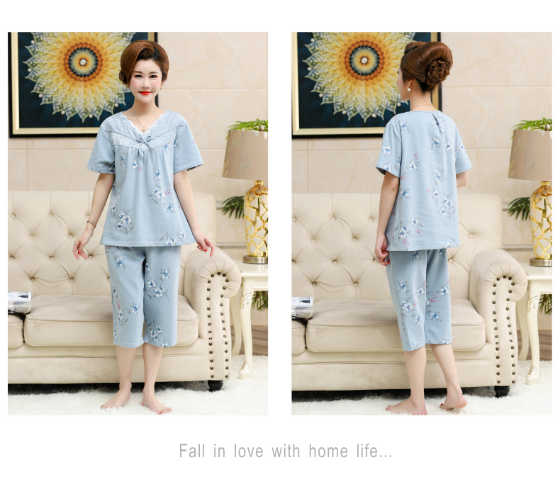 Middle-aged and elderly women wear summer short-sleeved, thin cotton clothes. Middle-aged women wear summer round-neck home clothes. Grandmothers and the elderly pic 11