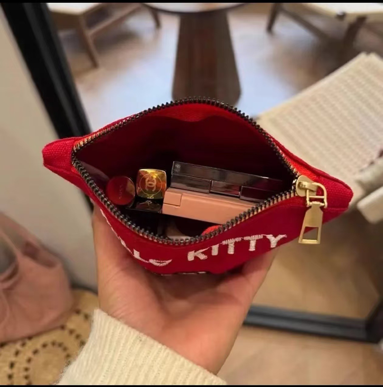 日本凯蒂猫复古风kitty洋气收纳包50周年限定款单肩手提包零钱包详情8