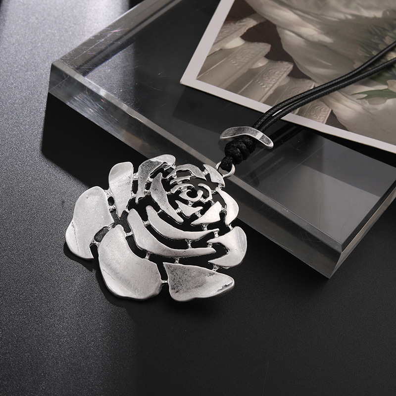 跨境新款女士吊坠玫瑰花新中式长款高级感毛衣链项链时尚金属配饰详情9