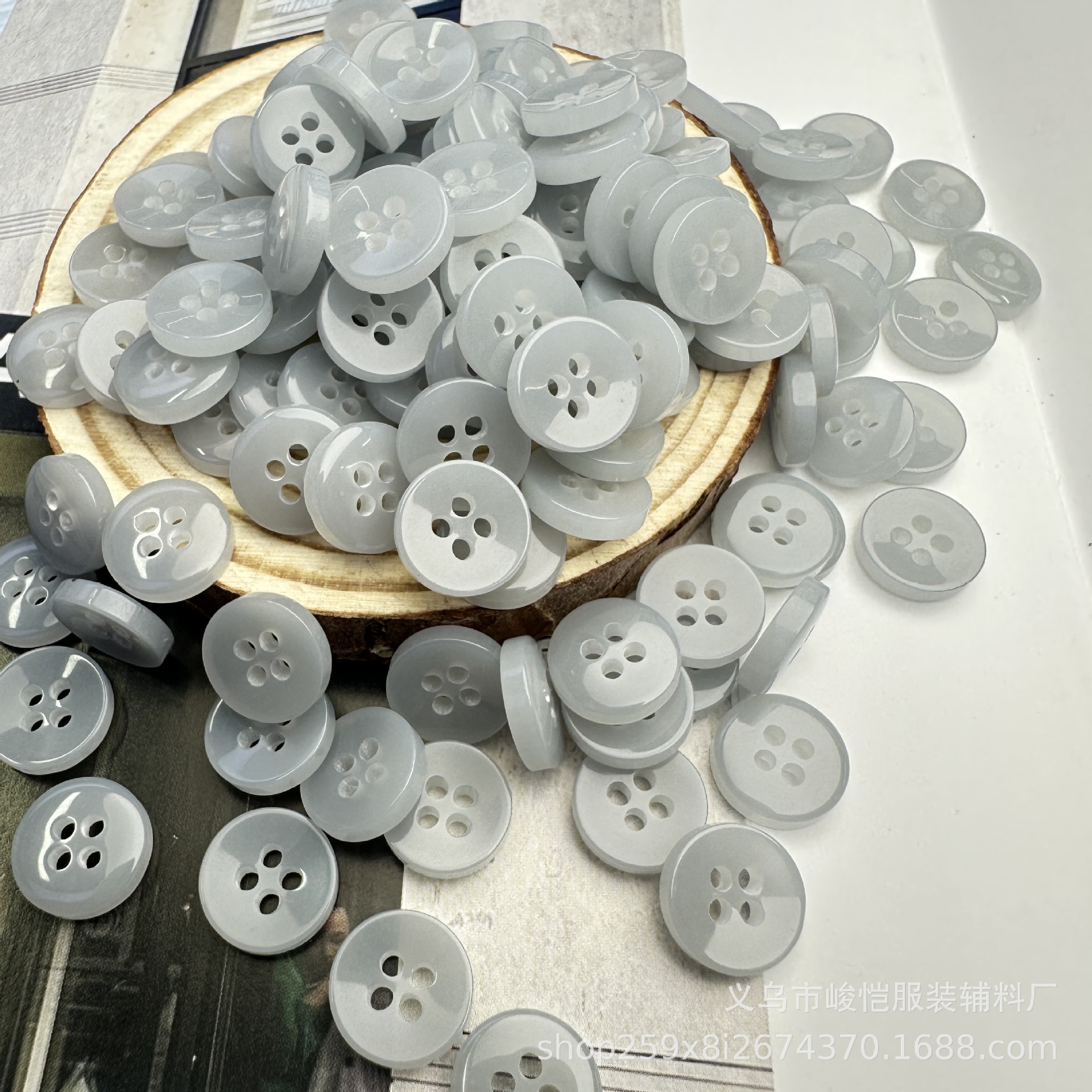 A set of 20 colored buttons, metal four-piece buttons, disc buttons, cufflinks and buttons pic 14