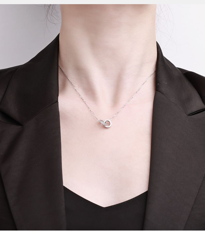 New internet-famous necklace, versatile for women, niche design, high-end and elegant double-ring collarbone sweater chain, silver jewelry wholesale pic 10