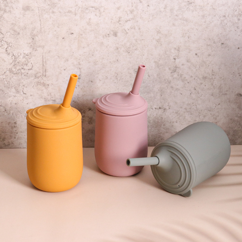 亚马逊食品硅胶吸管杯婴儿水杯耐高温学饮杯婴儿专用喝水宝宝水杯详情8