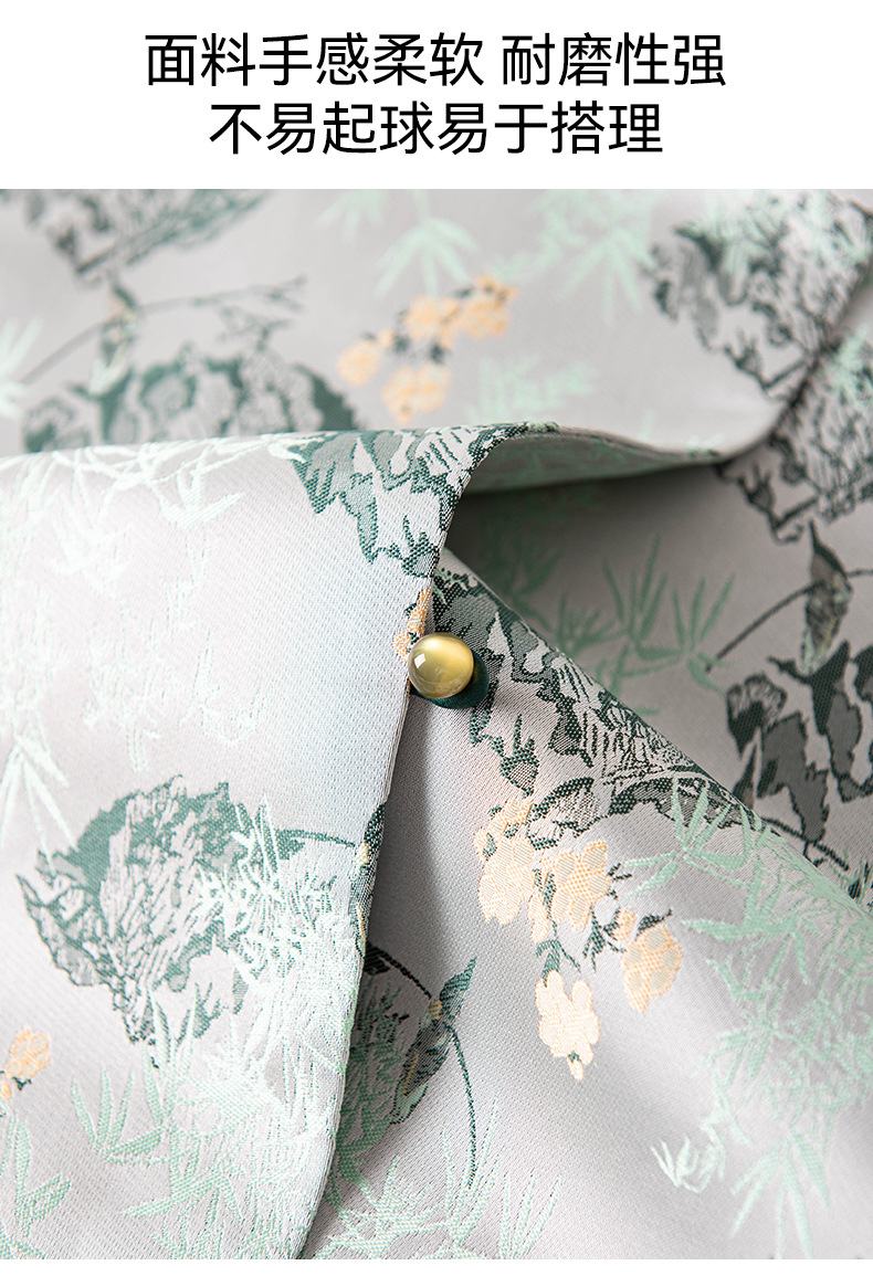 New Chinese-style blue vest for women, a young sleeveless waistcoat with a traditional Chinese style. It is a thin spring and autumn outerwear made of silk or mulberry silk pic 5