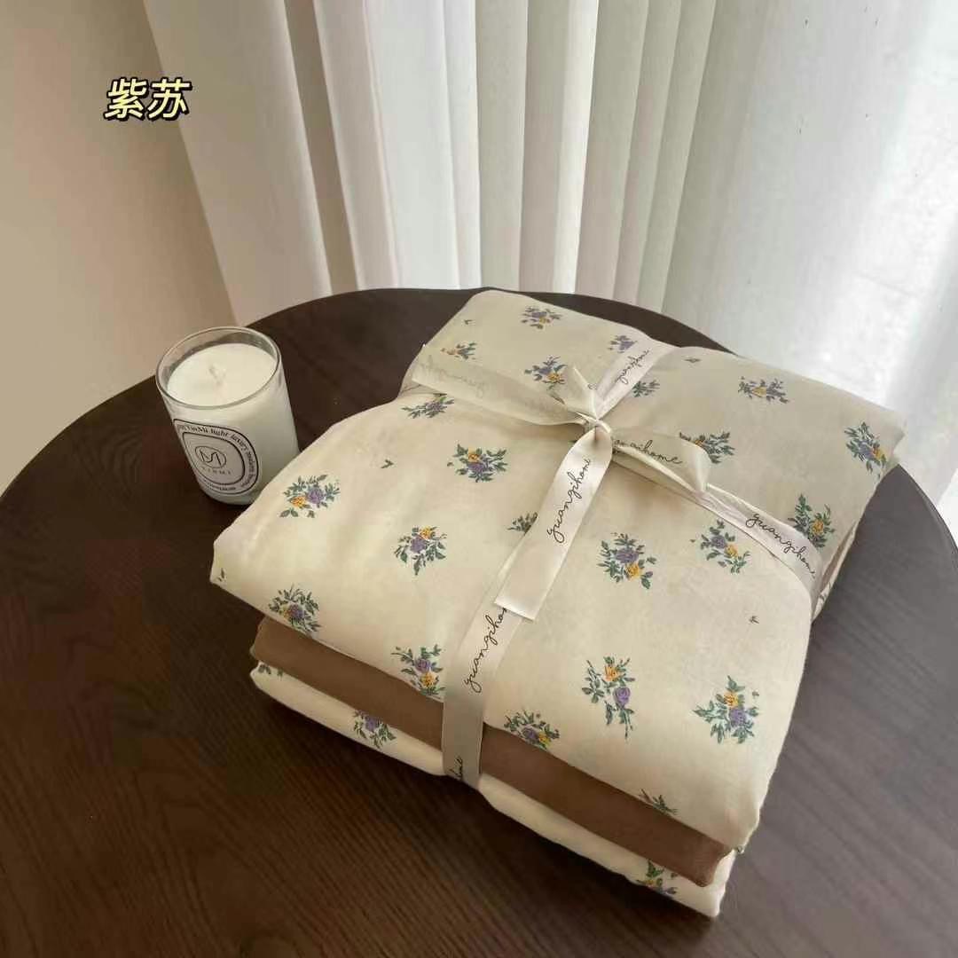 A set of three or four pieces with fresh small floral print double-layer yarn, pure cotton soft naked sleeping quilt cover and cartoon bedding pic 32