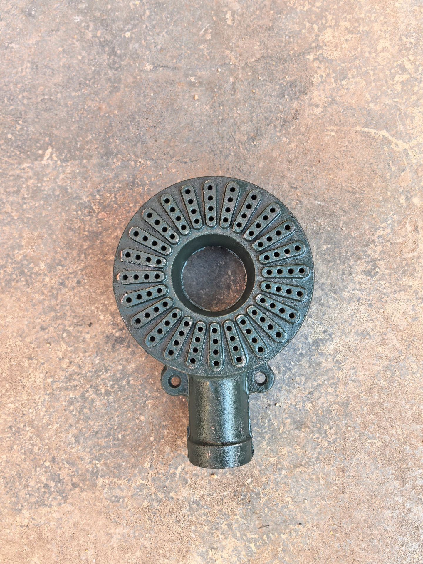 Cast iron gas stove, high-quality four-head multi-hole flame distributor, outdoor fierce stove core, stove ring accessories, stove head pic 4