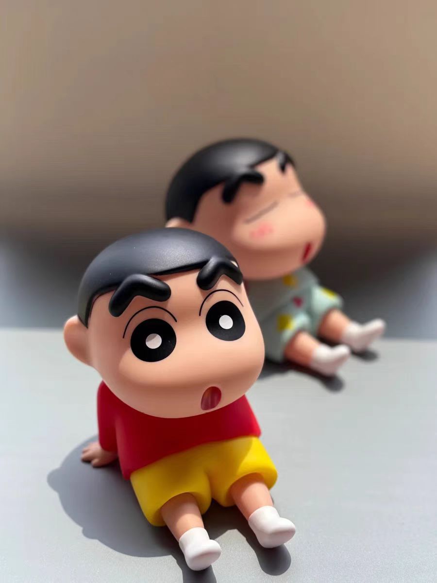 Crayon Shin-chan cute anime lazy person cartoon stand, phone stand, figurine, trendy toy tablet, desktop decoration pic 9