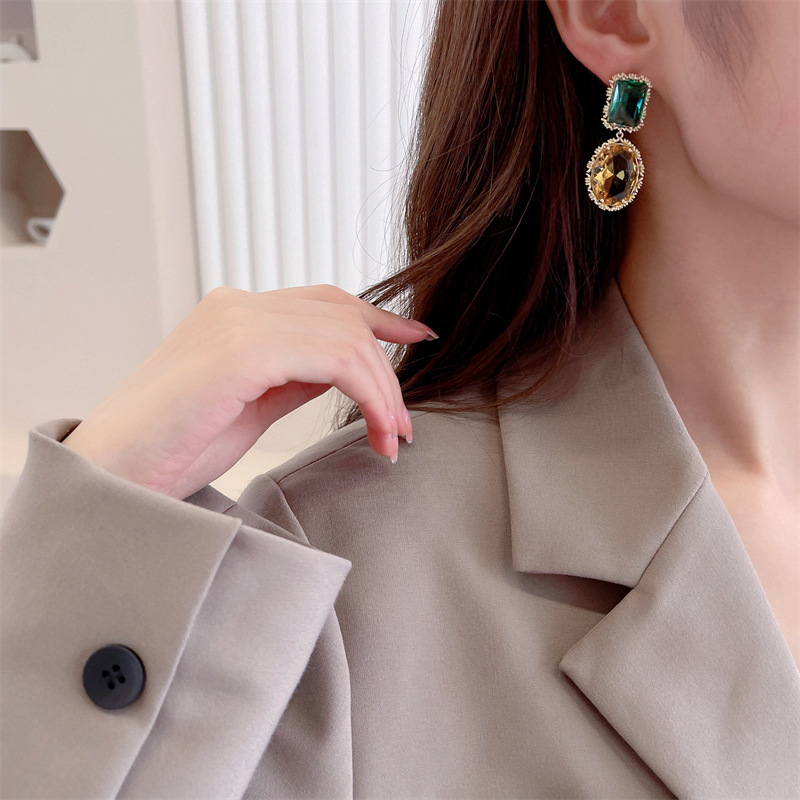 Summer Korean Heavy Industry colorful crystal simple earrings, fashionable silver needle color preservation real gold, popular geometric zircon earrings pic 10