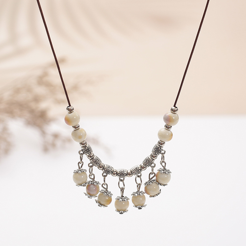 New retro ethnic-style ceramic necklaces for women, long sweater chains, cross-border small accessories and accessories manufacturer wholesale pic 3