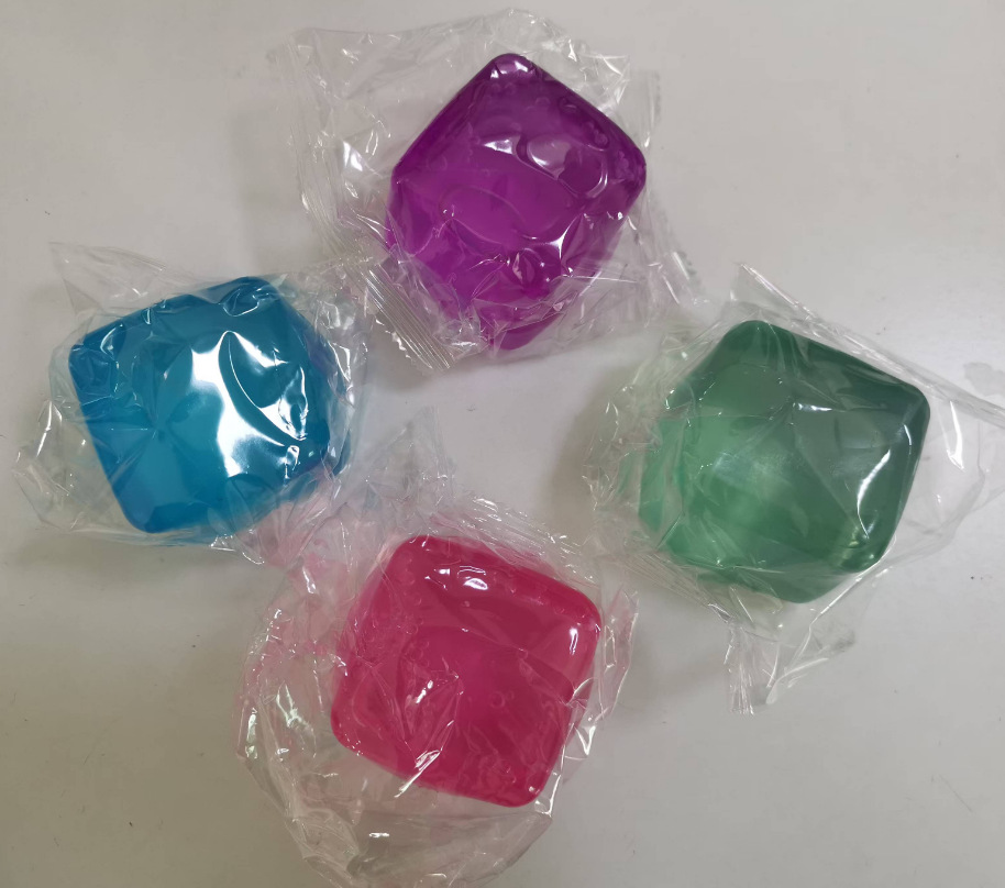 Wholesale of best-selling creative TPR educational wet soft block Tofu Kneading Fun Glow-in-the-dark ice Cube Kneading Fun stress-relieving toys pic 2