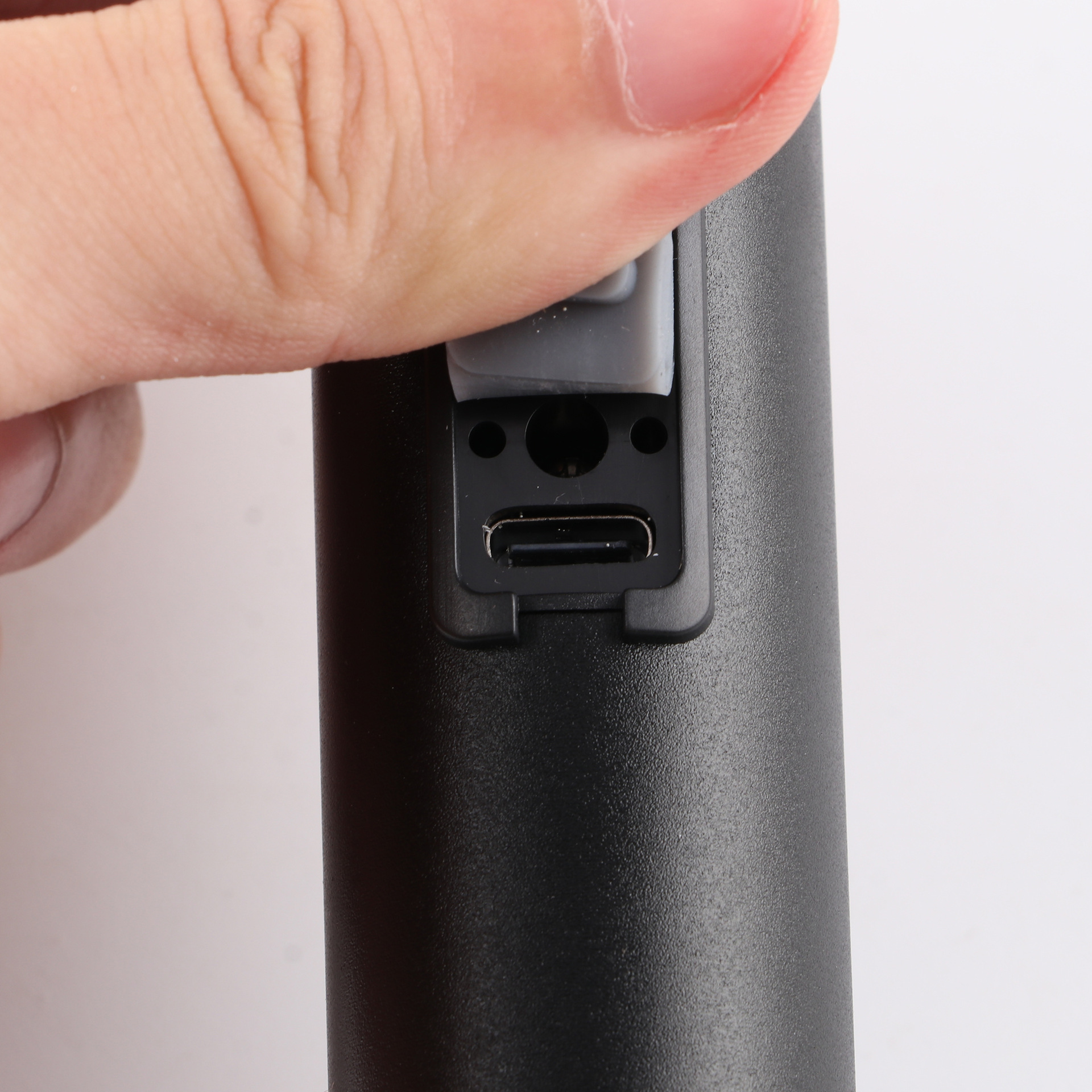 Ultra-bright and powerful flashlight, long-range charging, large-capacity aluminum alloy outdoor household searchlight, daily necessities lighting flashlight, hand-held type pic 6