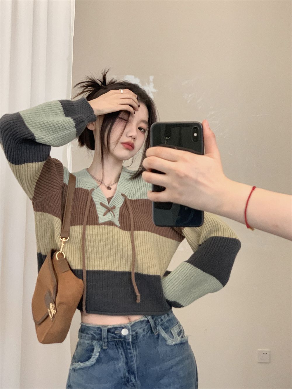 条纹撞色系带针织毛衣女2025春秋新款设计感翻领复古辣妹长袖上衣详情12