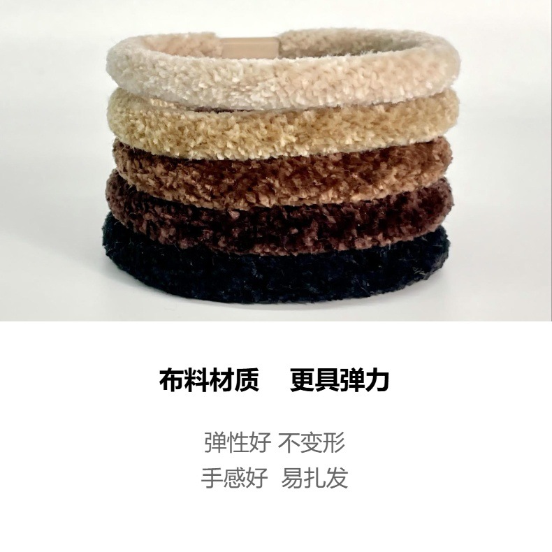 A new cross-border product, the plush hair band, is highly elastic and durable. It is a simple and elegant hair accessory for women with a high-end Korean look pic 3