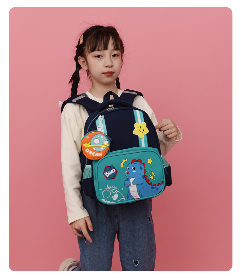 小学生书包卡通库洛米一二年级萌娃双肩背包耐脏护脊减压儿童背包详情23