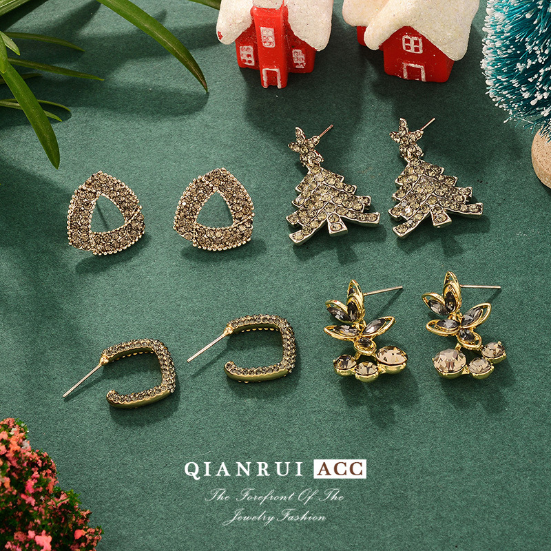 Christmas-themed earrings, fashionable, creative and exquisite, new European and American style, simple and light luxury, autumn and winter earrings wholesale pic 19