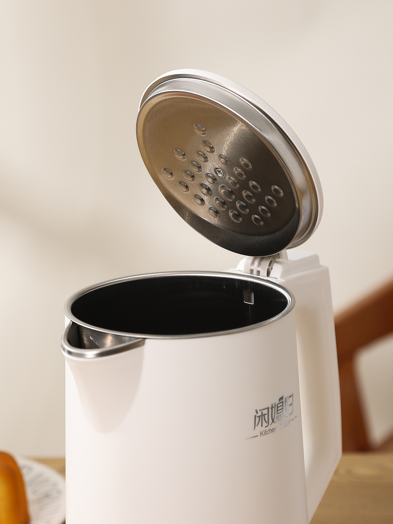 闲媳妇 1.8L烧水壶304不锈钢无缝内胆电热水壶自动断电煮水开水壶详情13