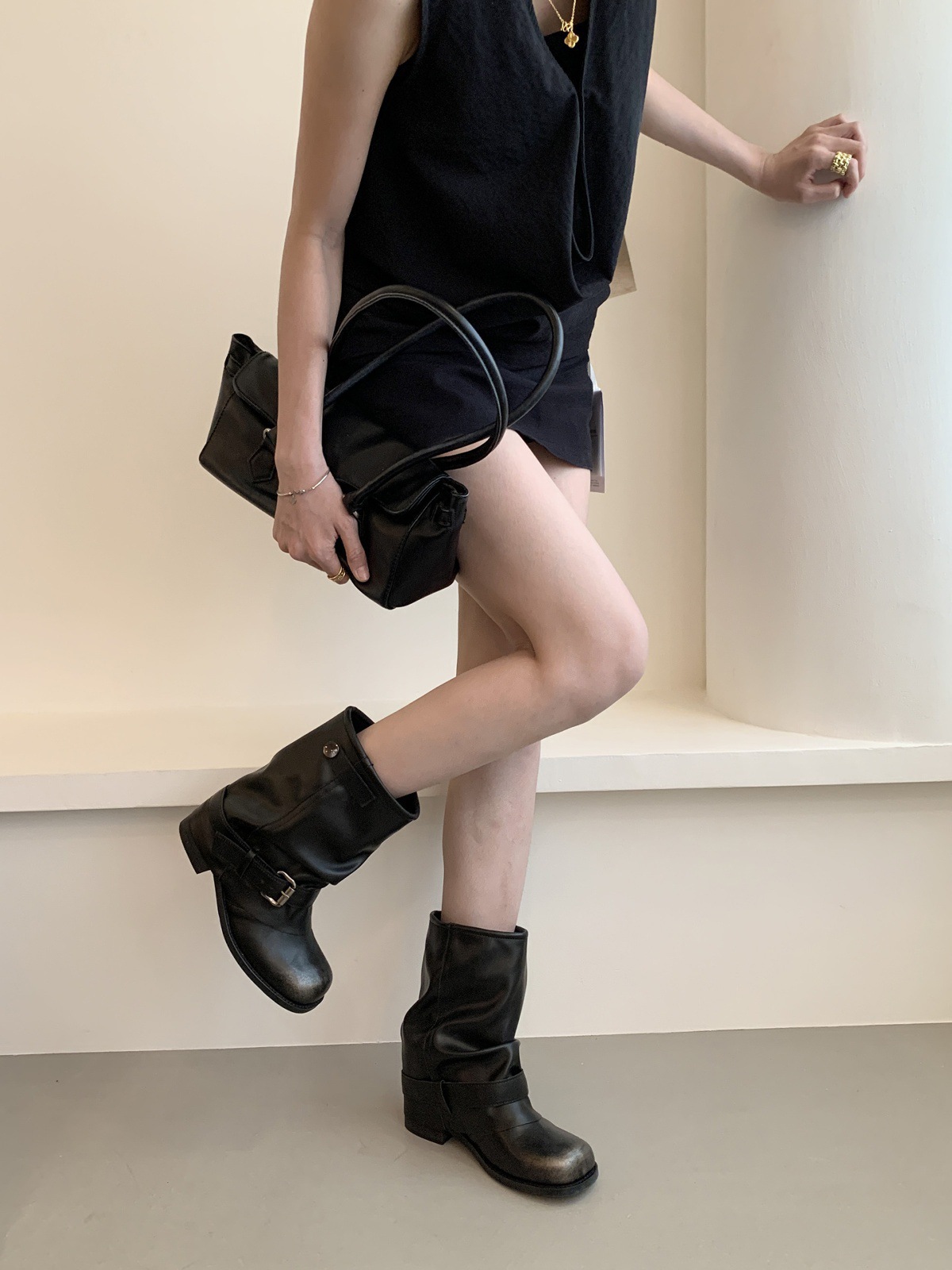 辣妹裤管短靴女褶皱堆堆靴女2025新款复古英伦风美拉德西部马丁靴详情5