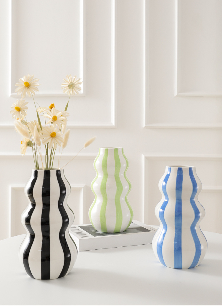 2026 New Nordic minimalist hand-painted striped vase Ceramic decoration, high-end living room flower arrangement, creative home desktop decoration pic 6