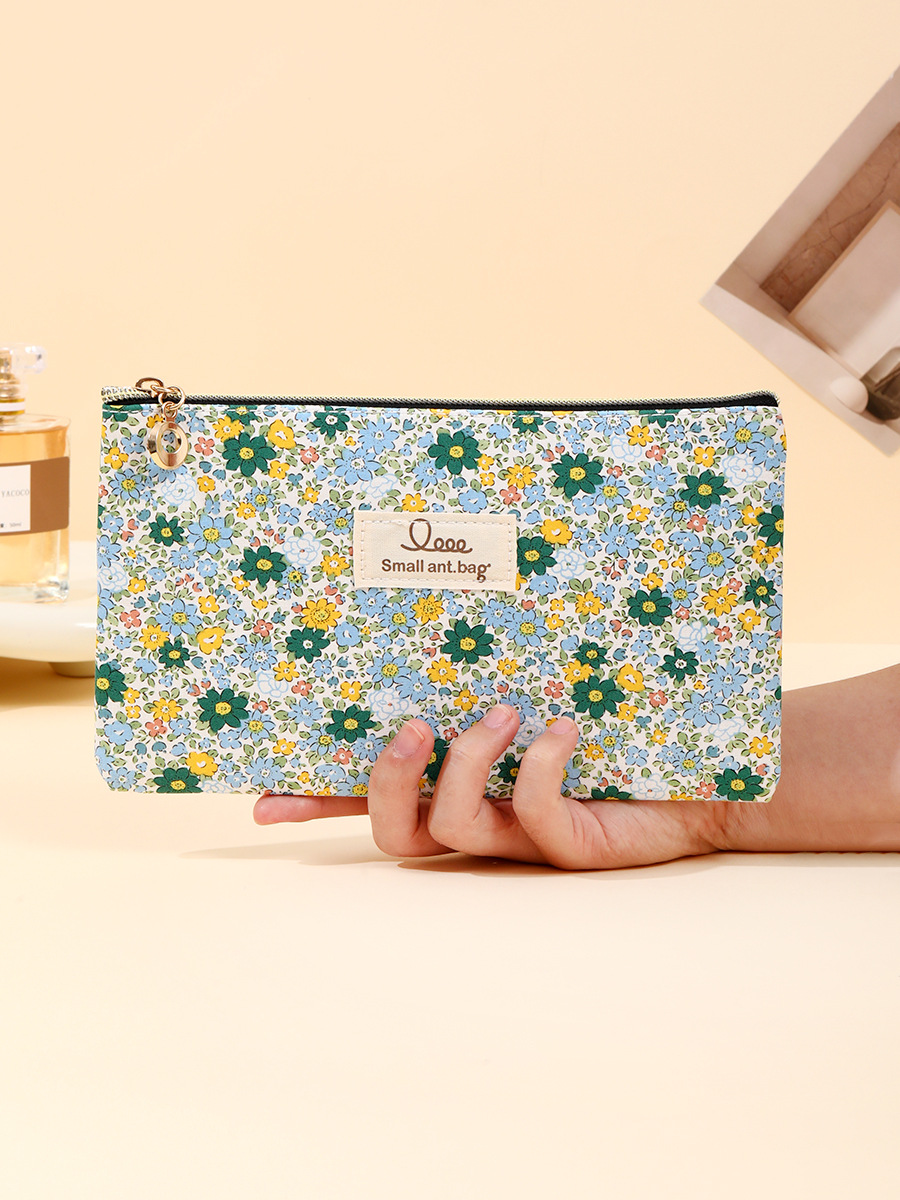 跨境新款女士碎花化妆包小清新花朵洗漱包便携拉链彩妆收纳包详情9
