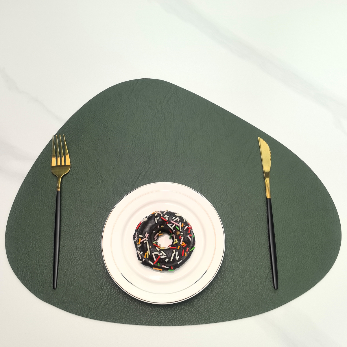 酒店饭店西餐厅复古牛皮纹皮革餐垫隔热防烫防水防油可水洗餐桌垫详情18