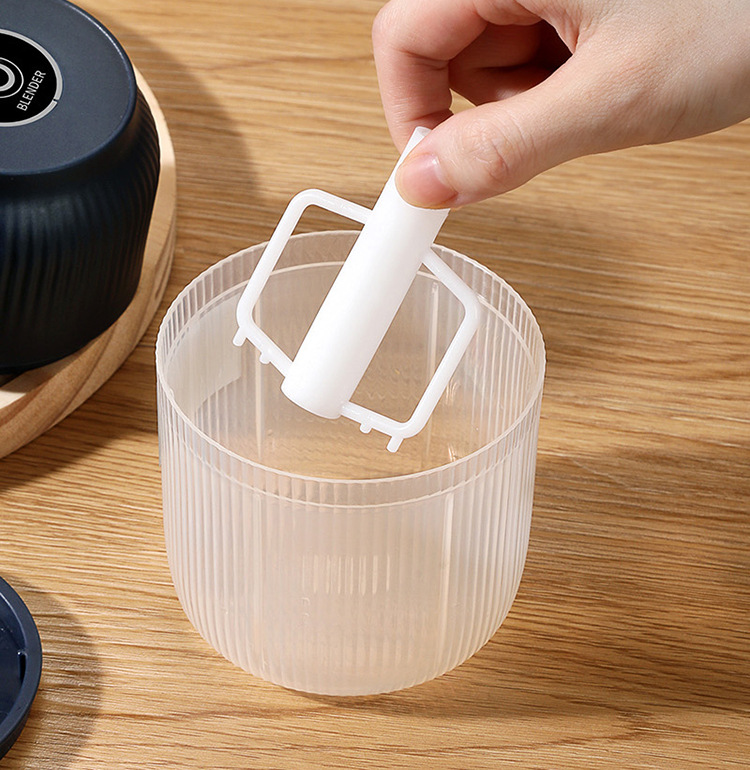 Electric garlic mincing machine with charging function, garlic puree grinder, household garlic mincing wonder, small complementary food processor, garlic purer pic 15