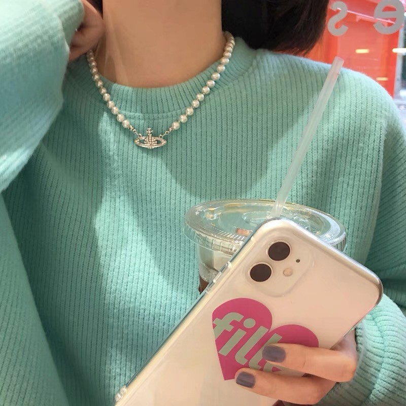 The Western Queen Saturn necklace, female star ball pearl brooch, simple and niche necklace accessory, light luxury and high-end collarbone chain pic 14