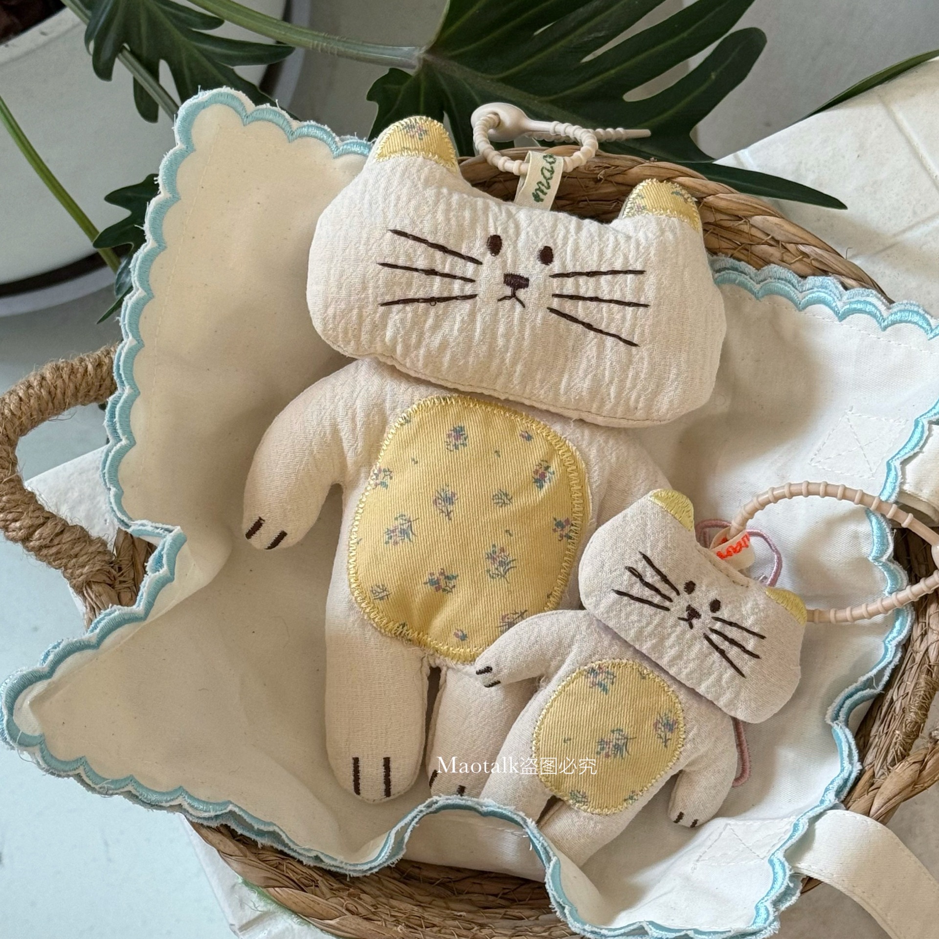 韩系可爱碎花猫咪小兔包包挂件卡通软萌玩偶秋冬搭配包包挂件饰品详情4