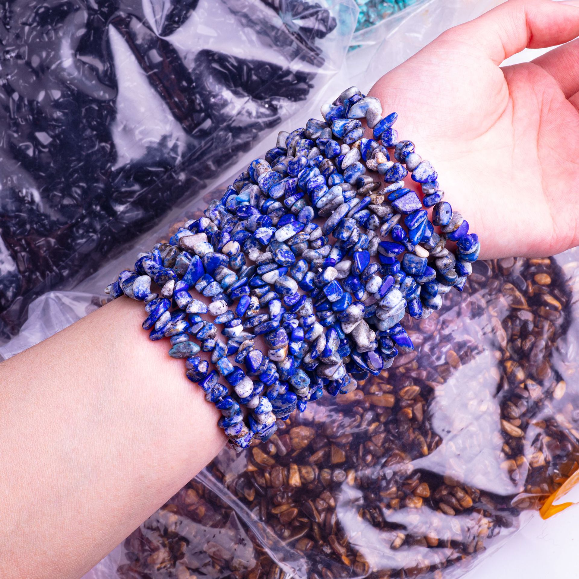 批发天然石水晶碎石女士链条手串不规则小碎石紫晶手串手饰品详情12