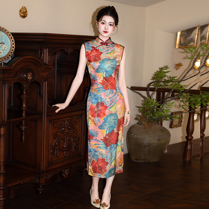 A new Chinese-style Suzhou long cheongsam with a traditional Chinese style and a style of the Republic of China era, improved for young women with a high-end feel, summer with a fragrant cloud gauze pic 4
