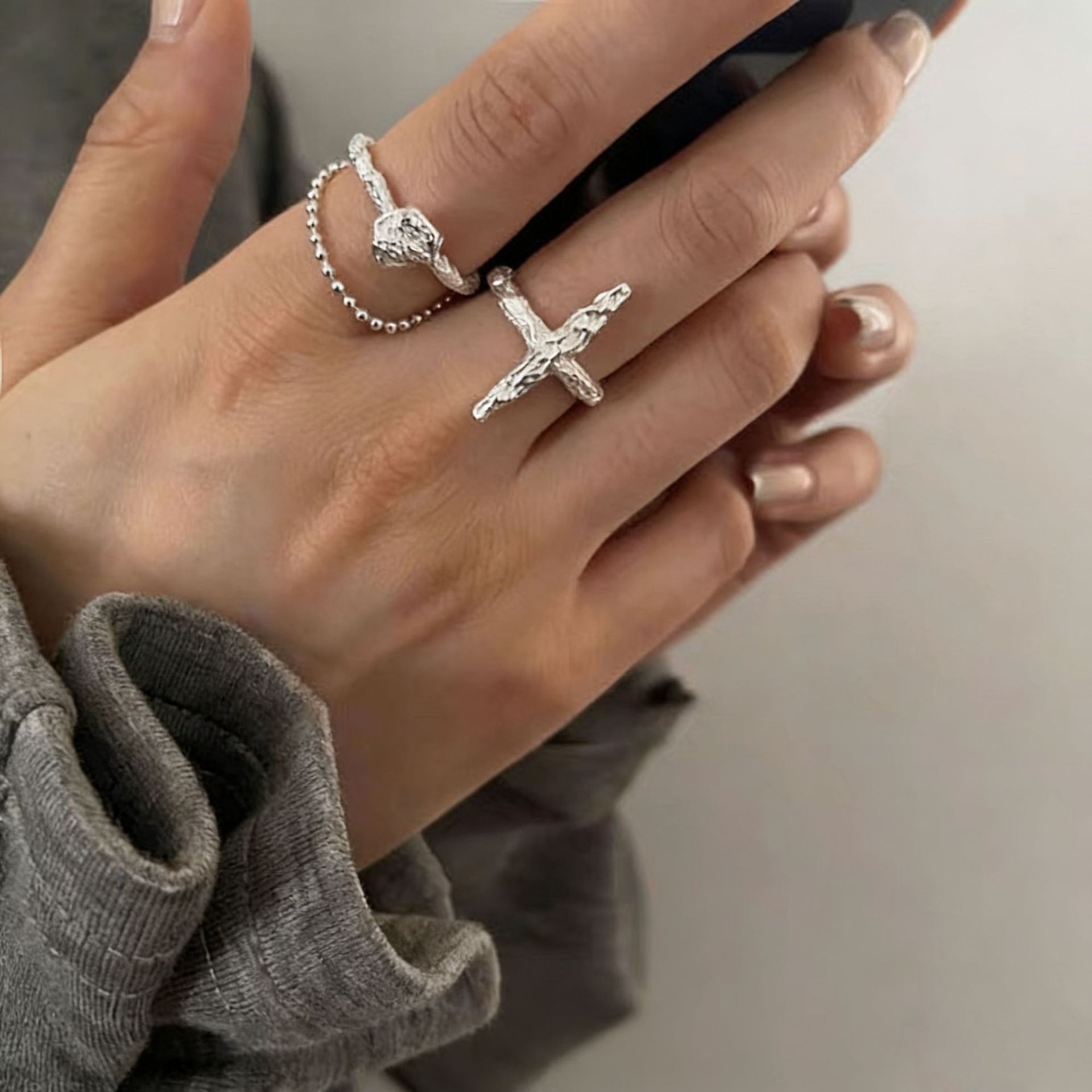 S925 sterling silver 3.1, versatile and unique texture meteorite ring, high-end feel, cross chain open ring, European and American style pic 6