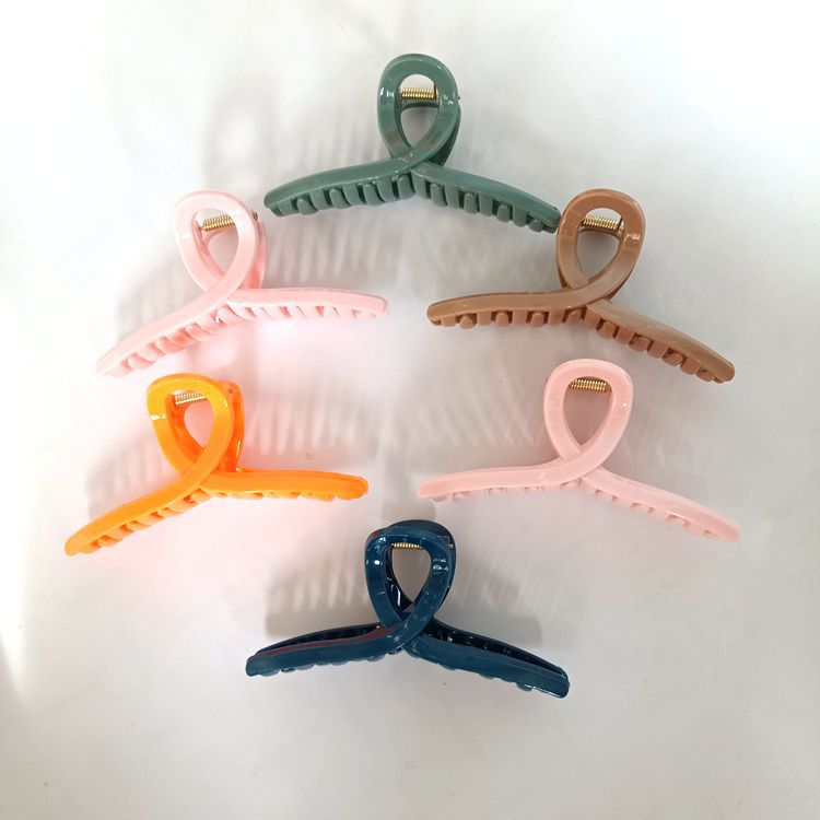 【 Zone 1-5 】697 Ribbon Gripper 12/ pack 1200/ box Plastic Straight Gripper, straight hair gripper, fashionable and trendy hair gripper, Internet celebrity hair gripper 1 yuan 2 yuan accessories wholesale pic 3