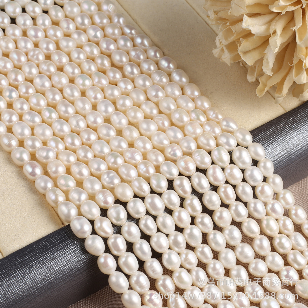 Natural freshwater pearl rice beads DIY jewelry accessories, handcrafted jewelry necklaces, wholesale and production pic 1