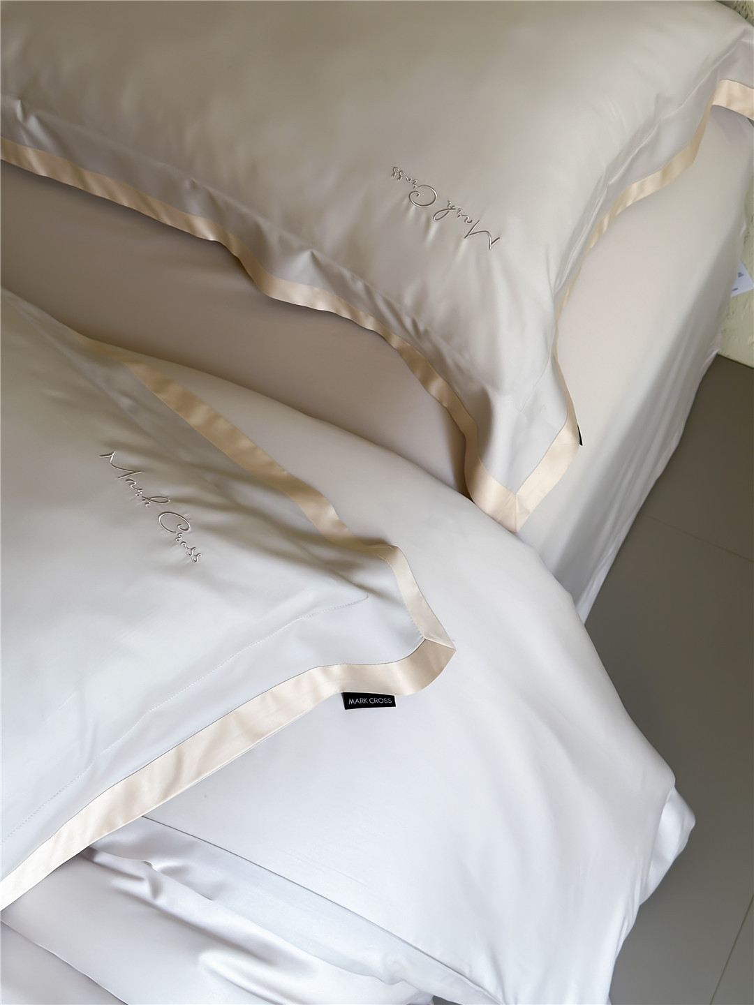 Minimalist style 100-count ultra-fine denier Tencel cotton four-piece set, high-end and silky smooth naked sleeping grade bedding pic 53
