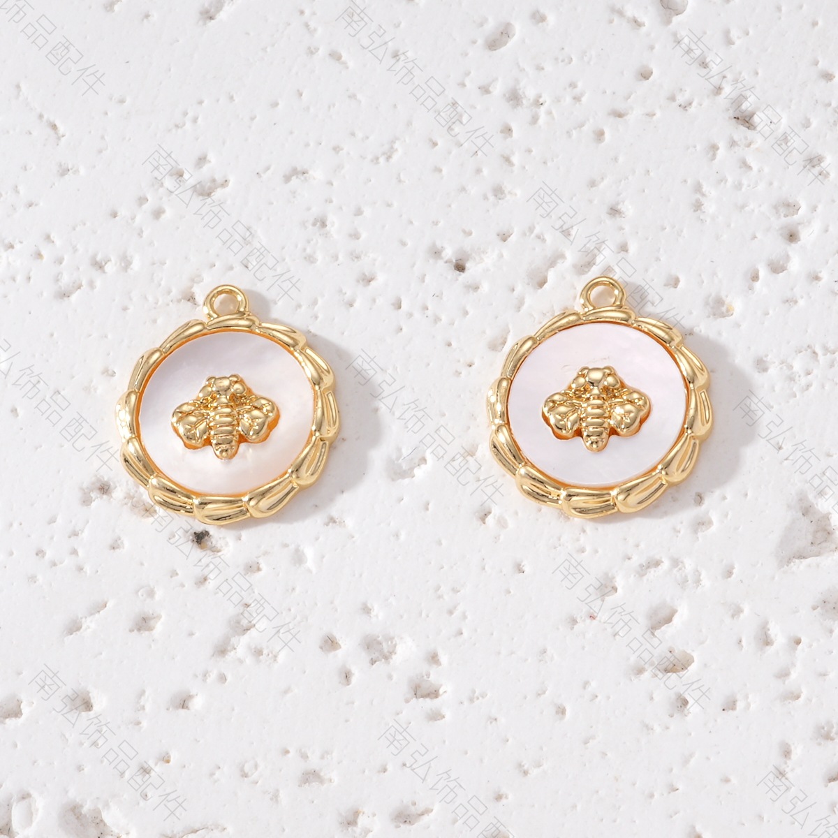 Copper-plated real gold color-preserving white marble bee necklace pendant DIY bracelet, European and American high-end style hanging accessory pic 8