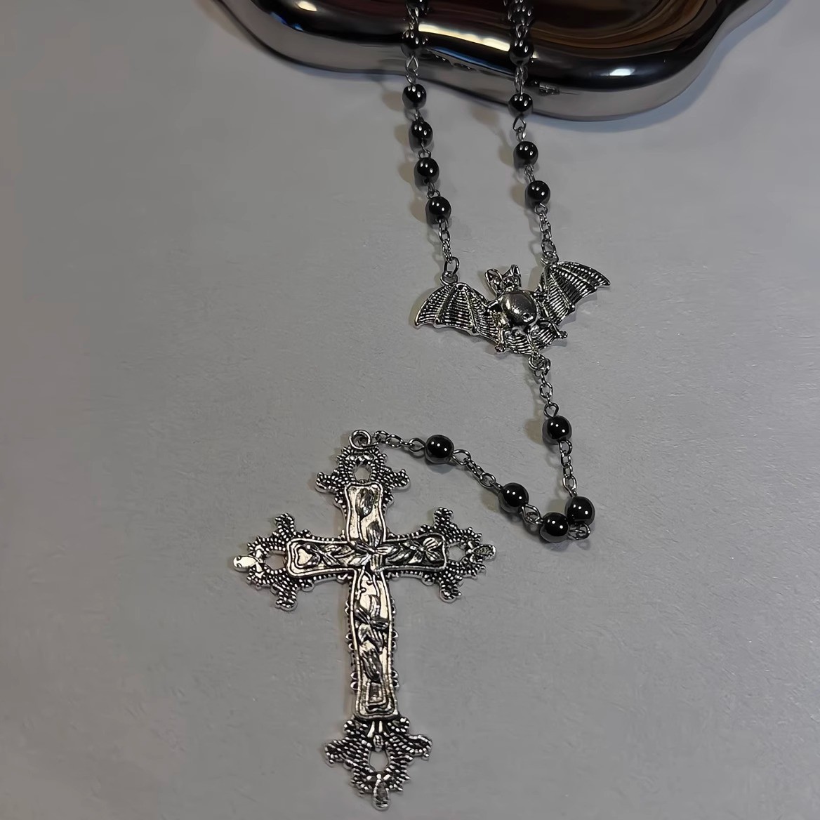 暗黑y2k亚比少女叠戴黑色串珠项链蝙蝠十字甜酷辣妹卫衣项饰配饰详情6