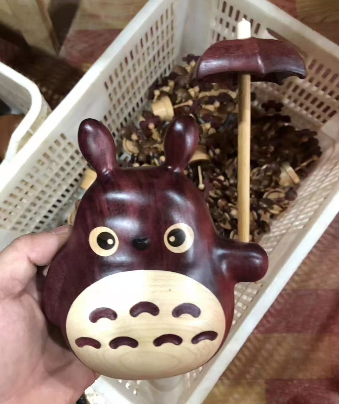 实木创意龙猫风车无脸男摆件情侣送礼客厅摆放装饰品卡通生日礼物详情17