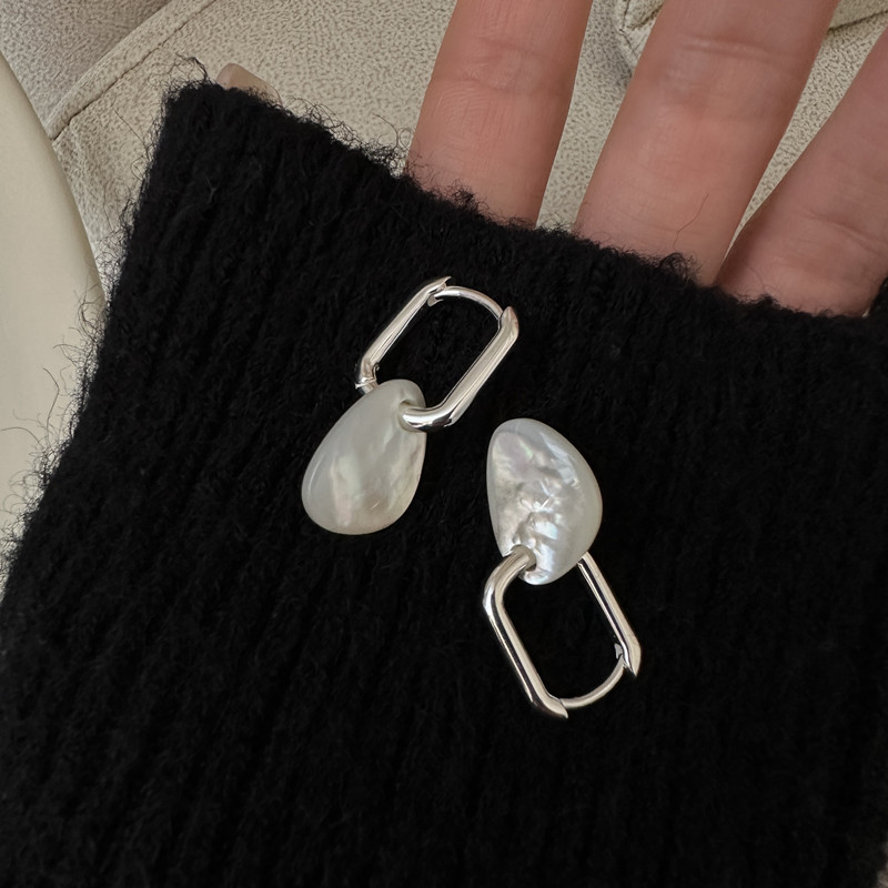 S925 sterling silver Korean version, niche design sense, irregular-shaped white shell earrings, Korean fashion, INS style texture earrings pic 6