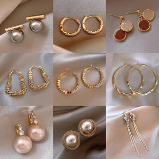 Ins-style pearl earrings for women, 925 silver needle, niche design, butterfly stud earrings, light luxury and high-end feel, earrings, earrings and ear rings pic 7