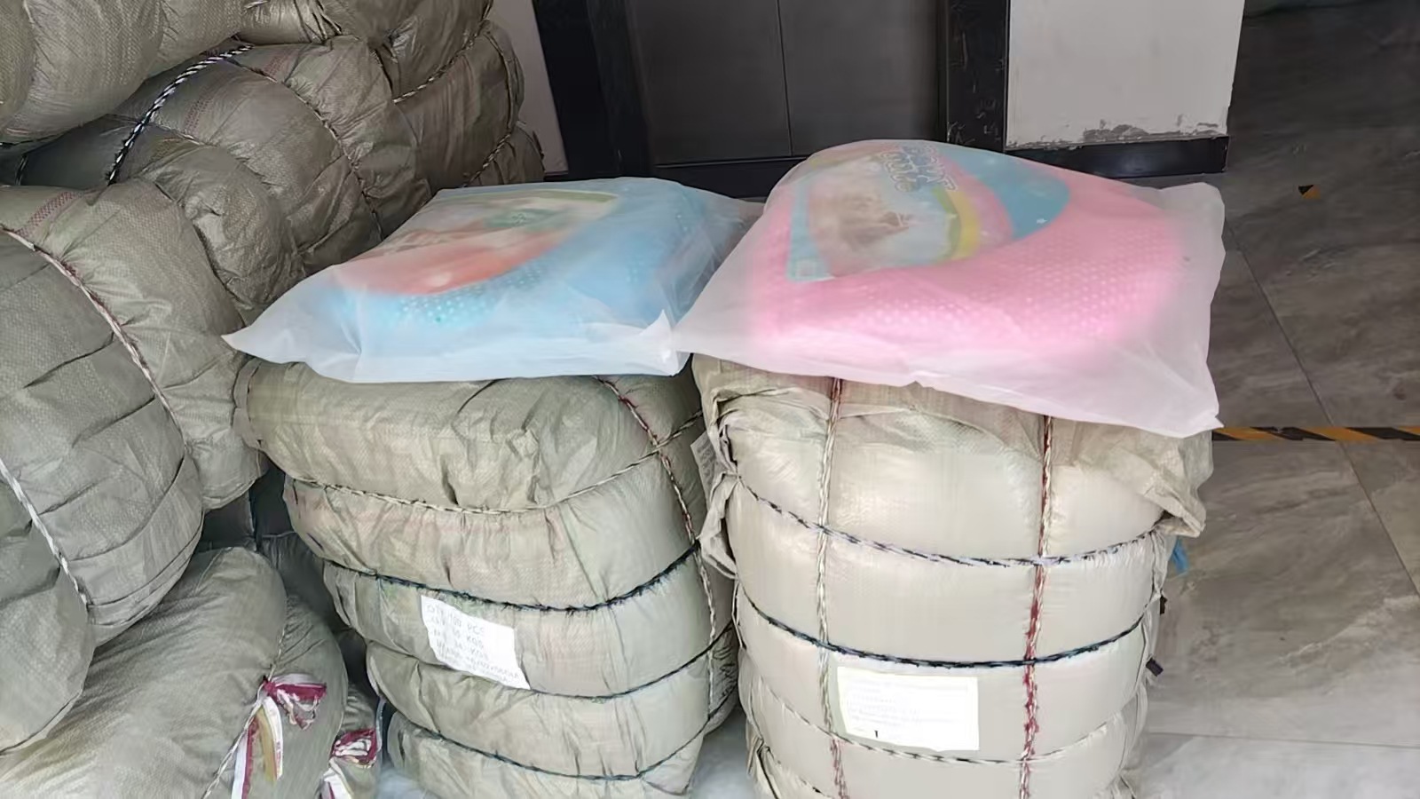 跨境婴童蚊帐可折叠免安装儿童防蚊罩非洲全罩式带棉垫枕头通用详情13