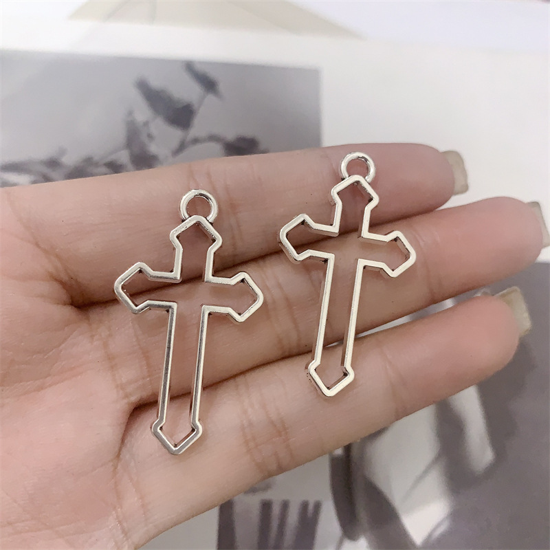 DIY锌合金饰品配件镂空十字架挂件朋克风钥匙扣吊坠项链组合详情6