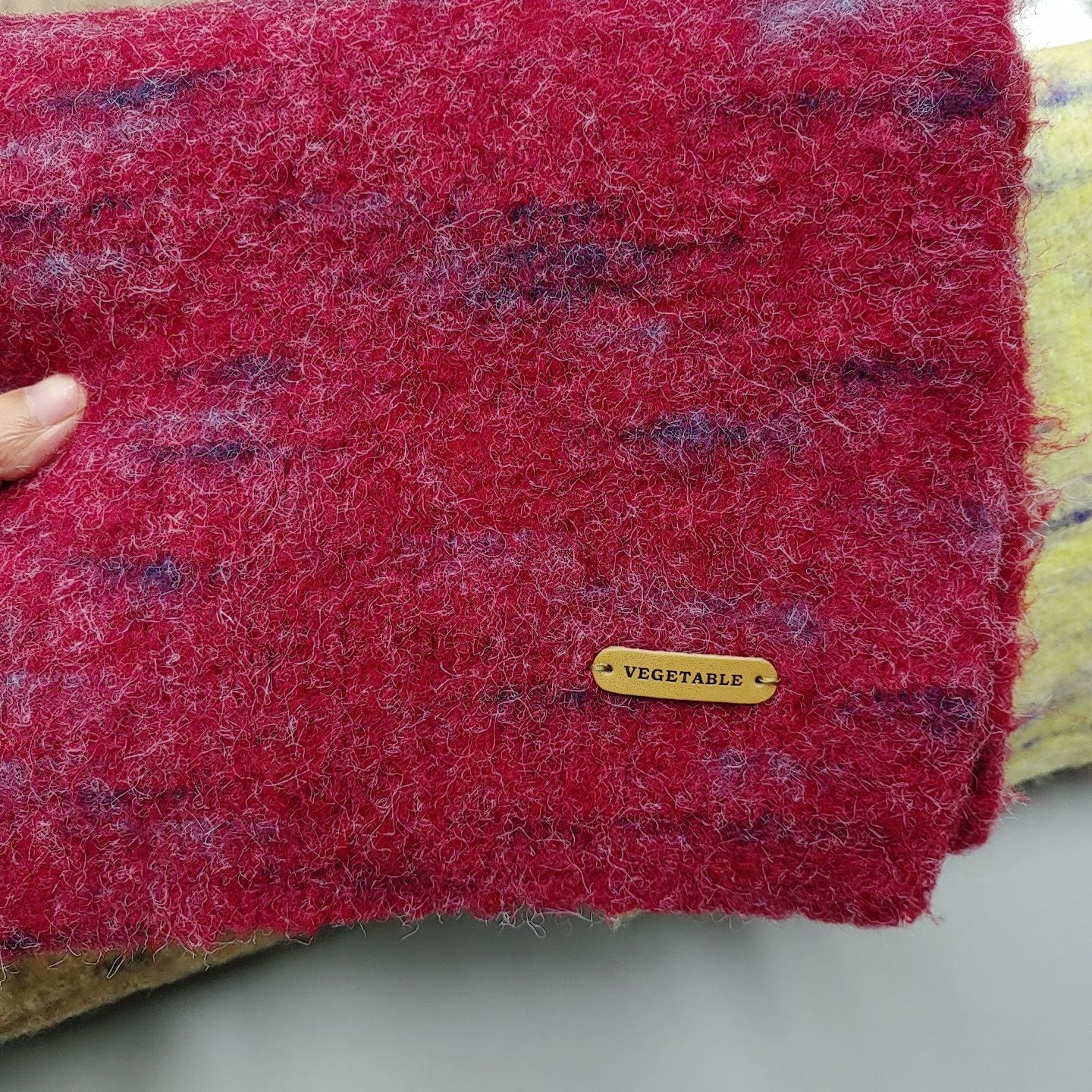 Brushed and textured dopamine pink scarf for women, winter soft and glutinous, ins style, Korean high-end knitted warm wrap pic 10